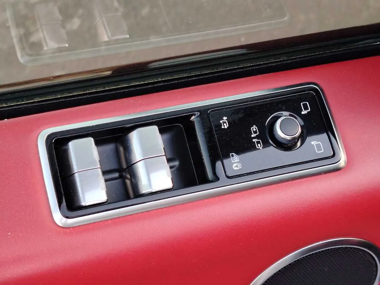 Car image 39