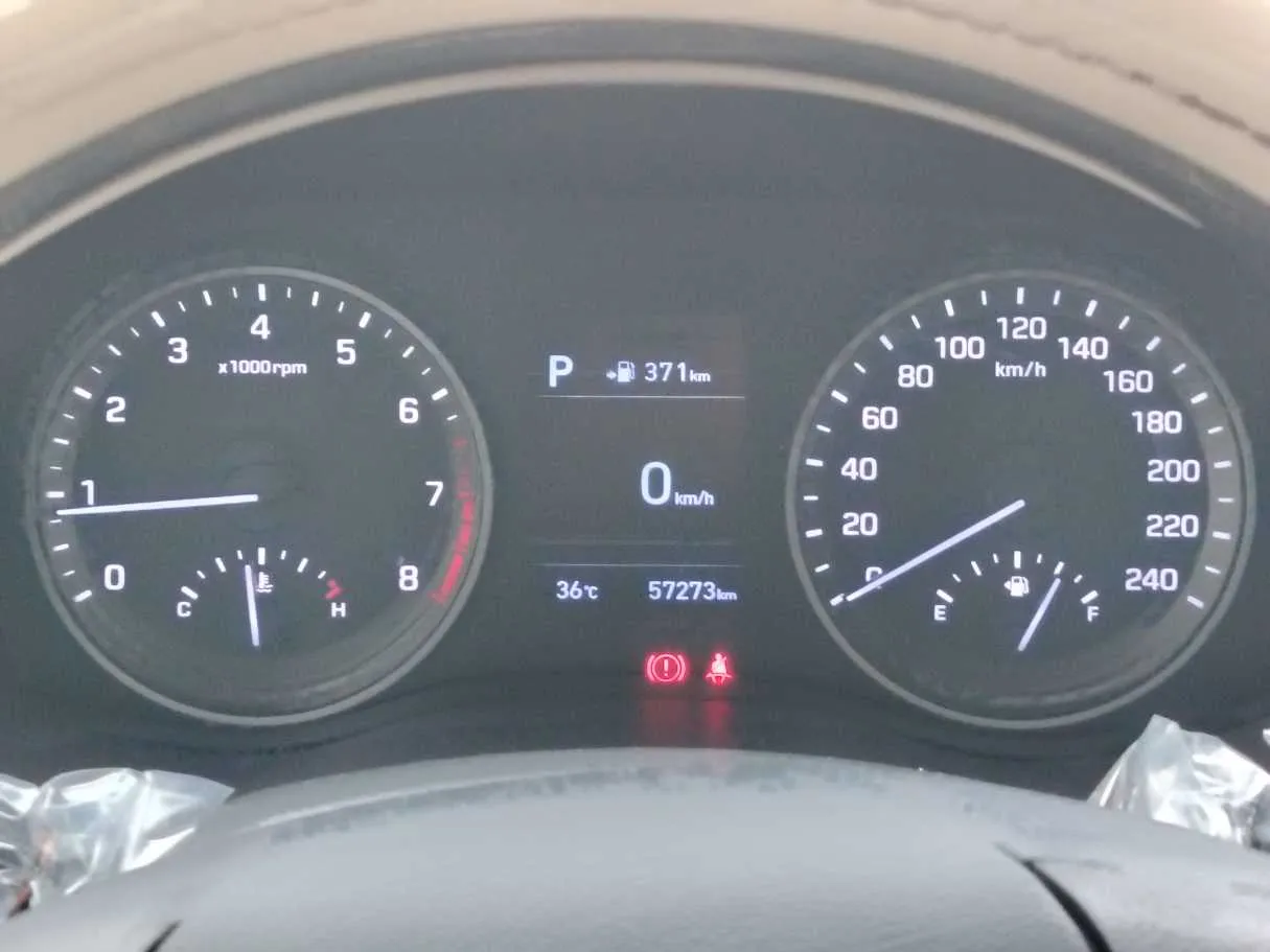 Car image 22