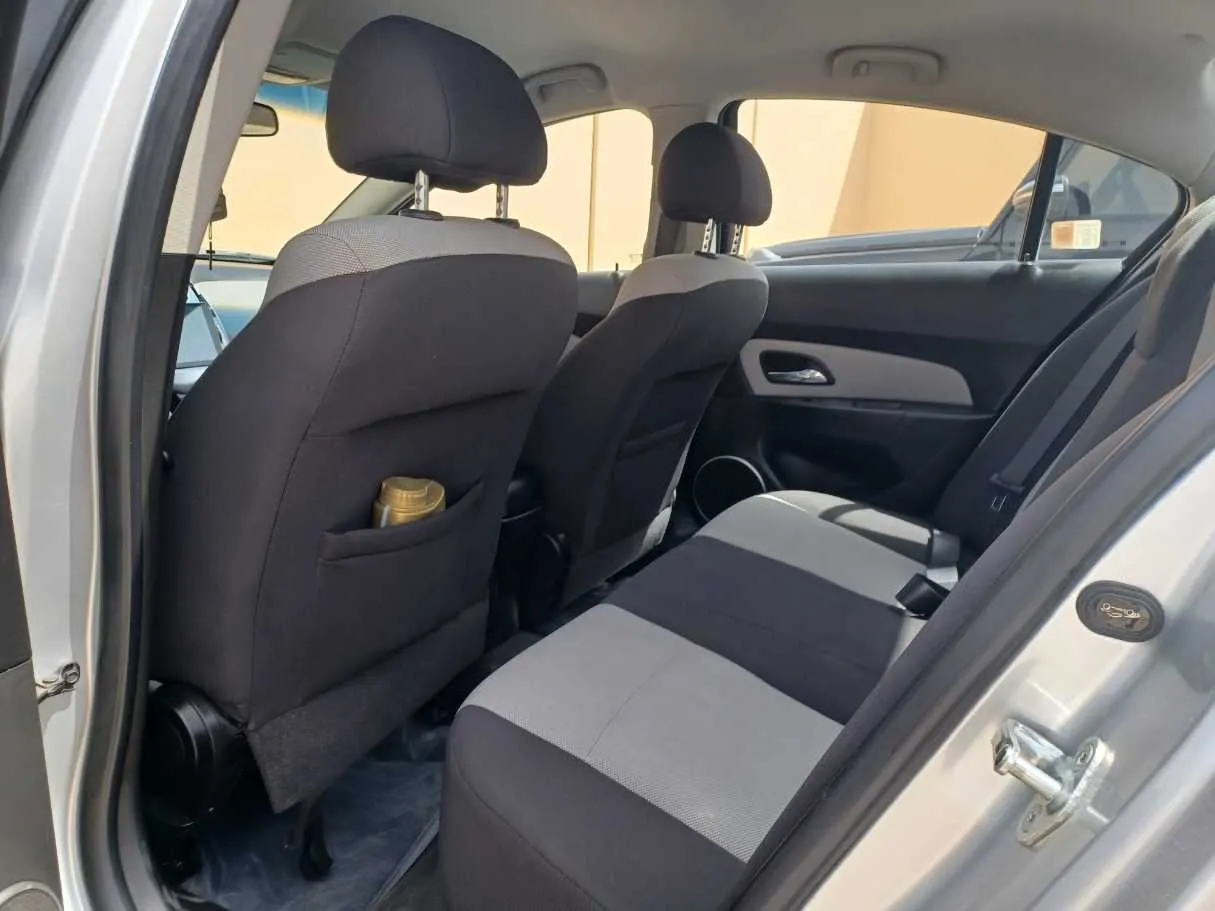 Car image 15