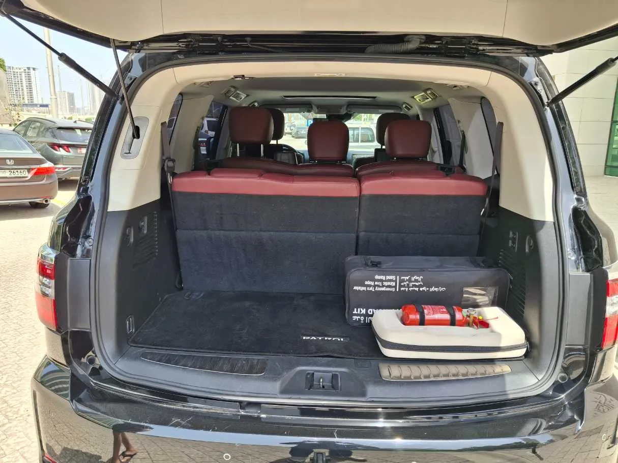 Car image 24