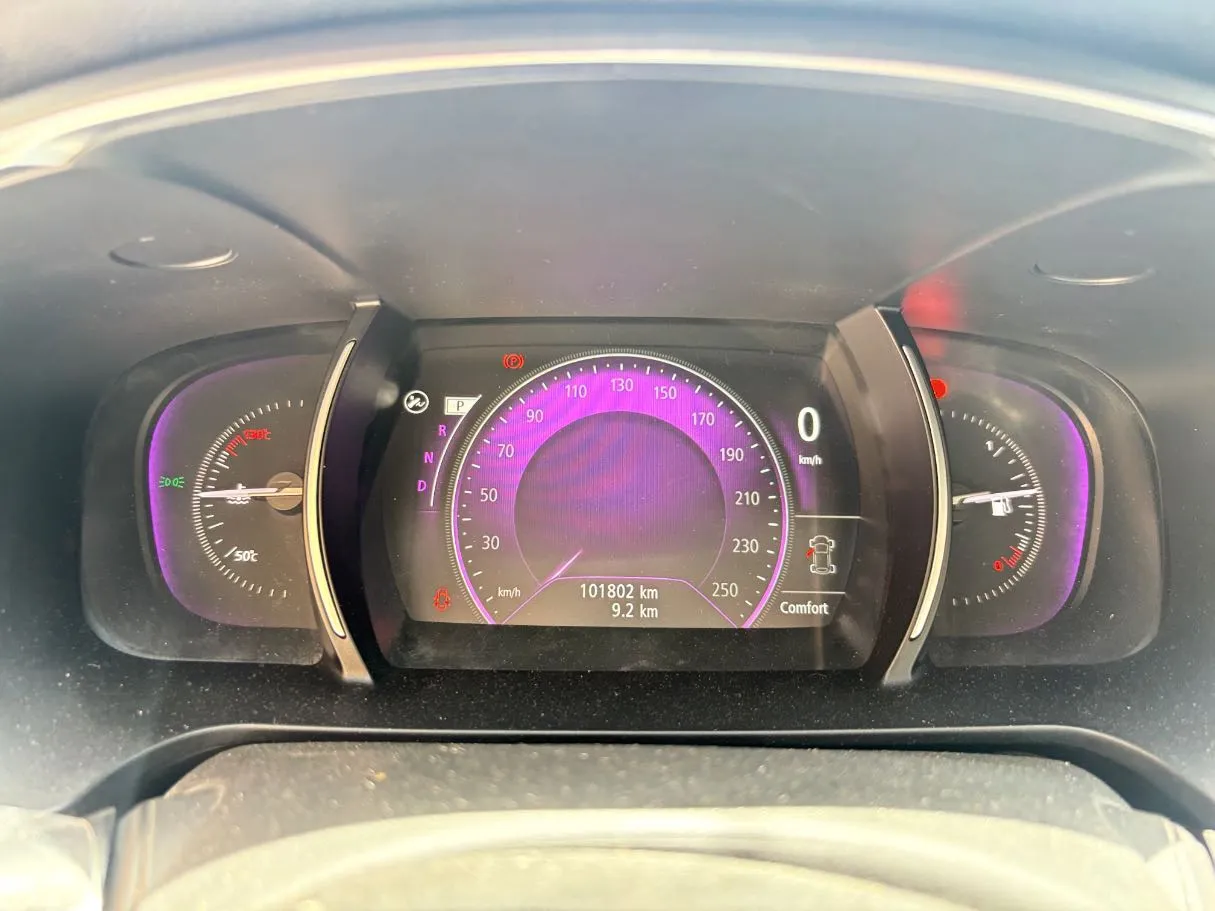 Car image 23
