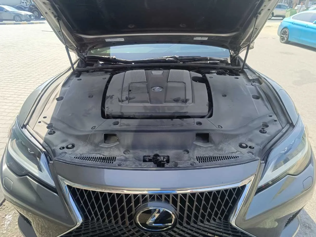 Car image 48