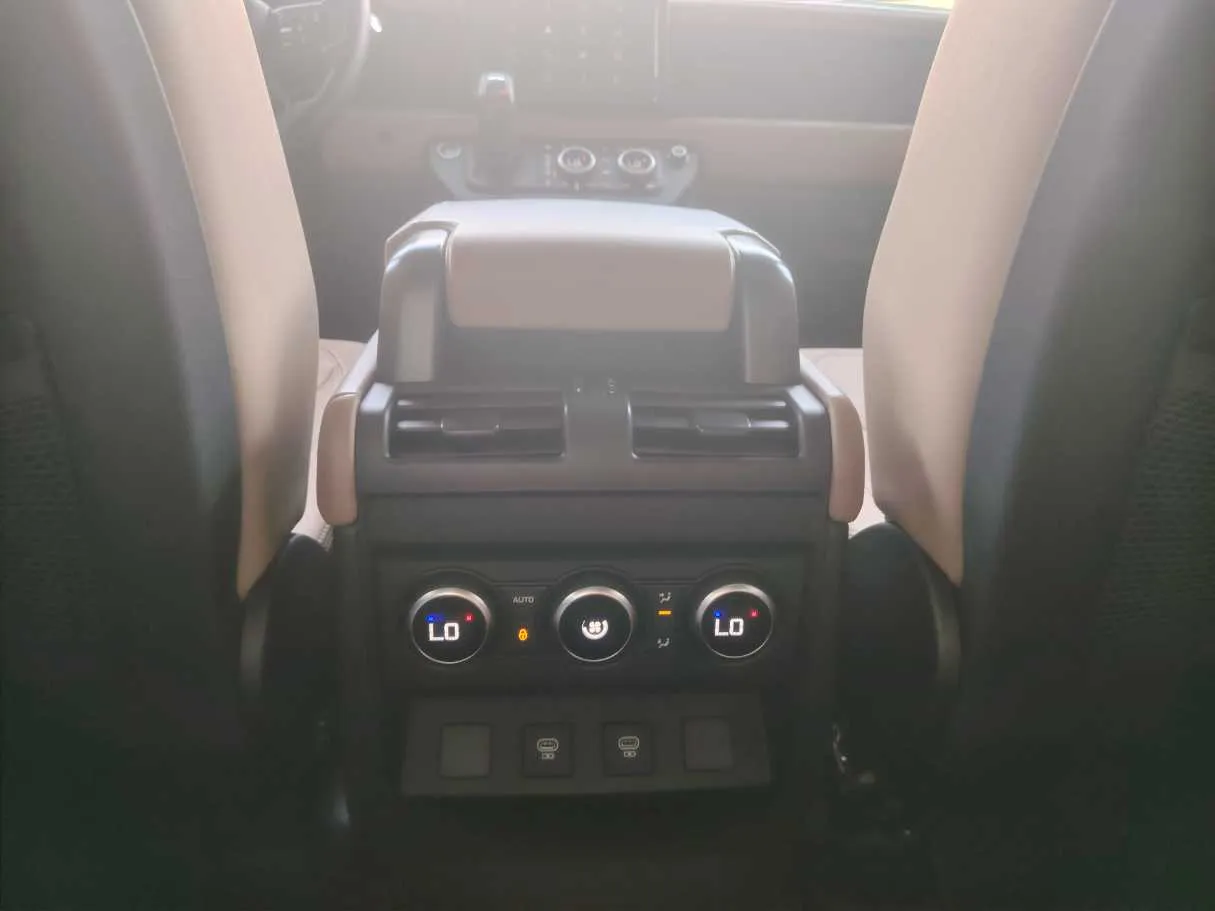 Car image 31