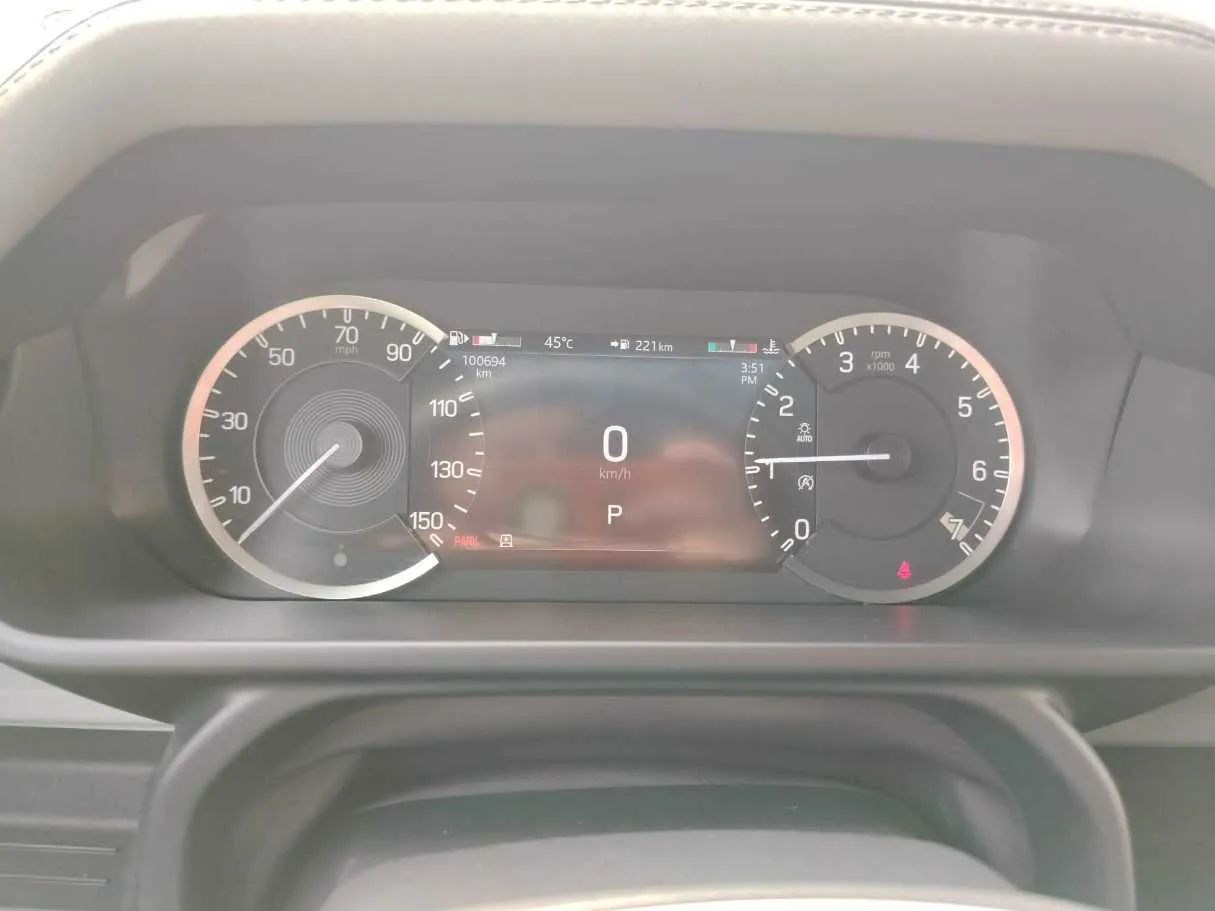 Car image 27