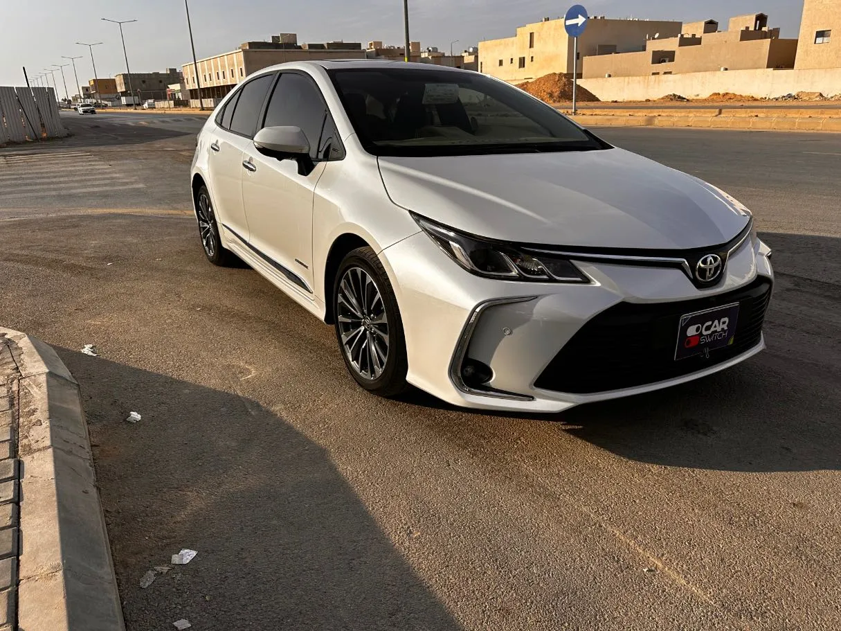 Car image 3