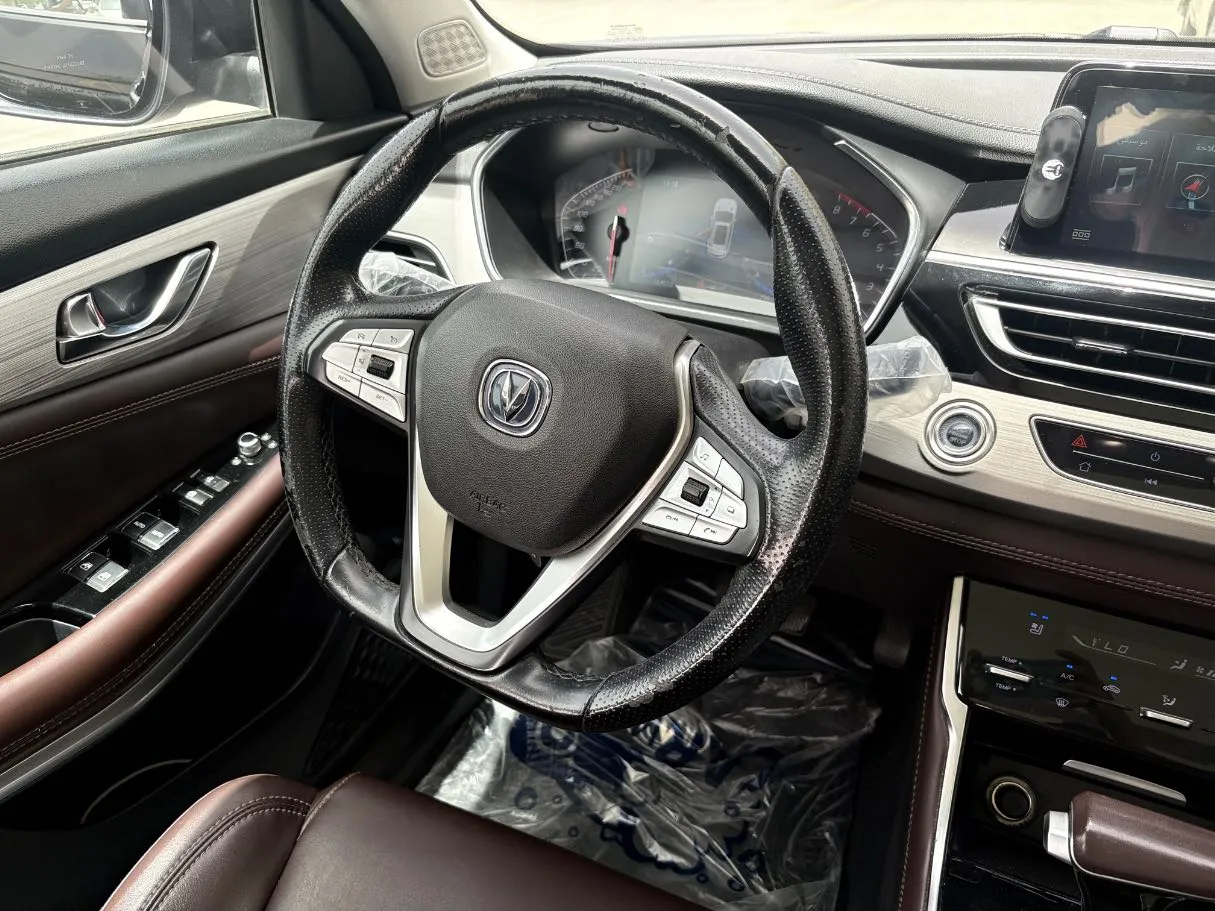 Car image 22