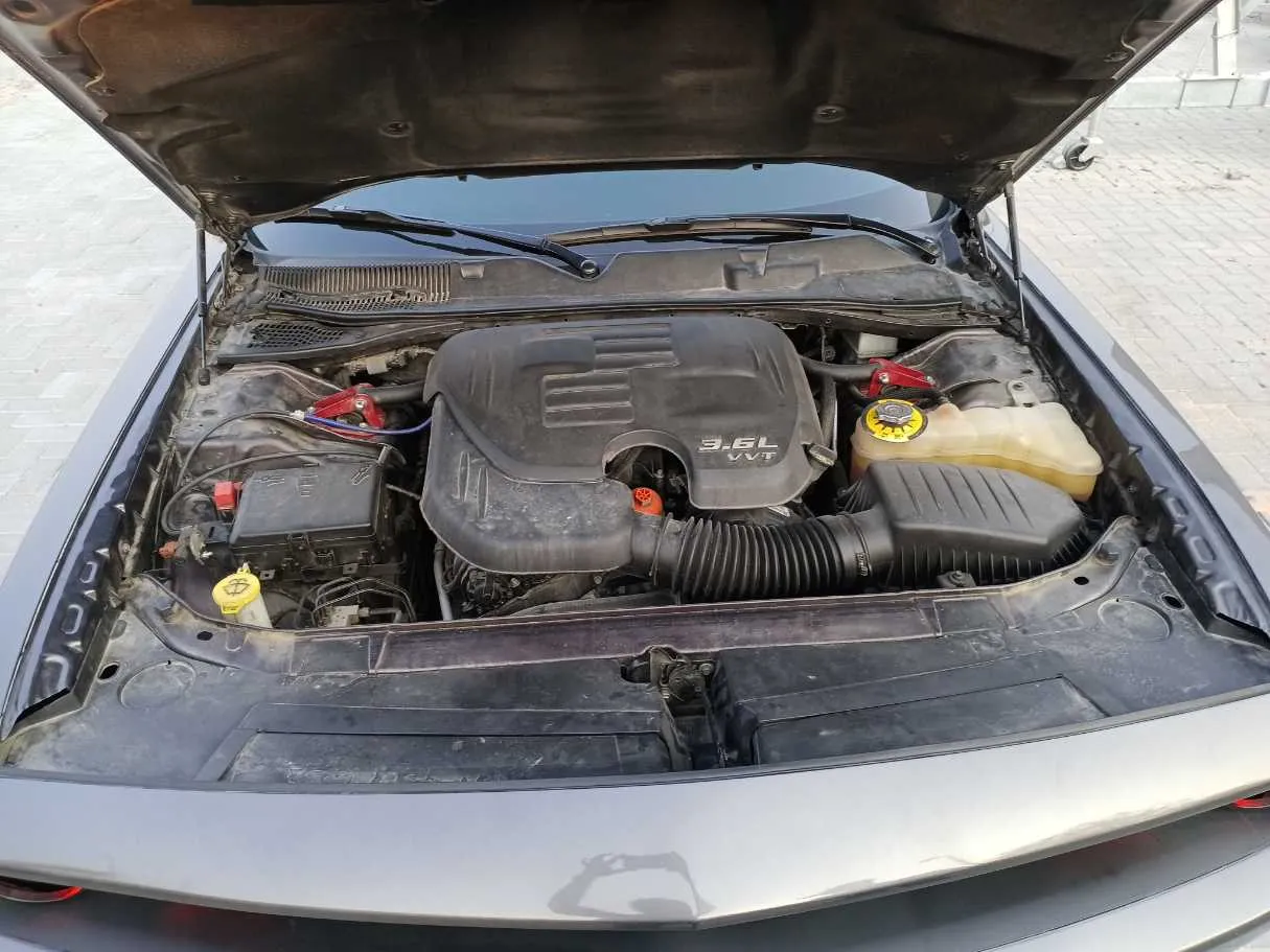 Car image 24
