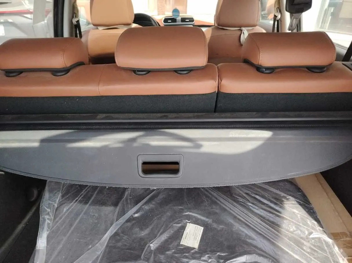 Car image 28
