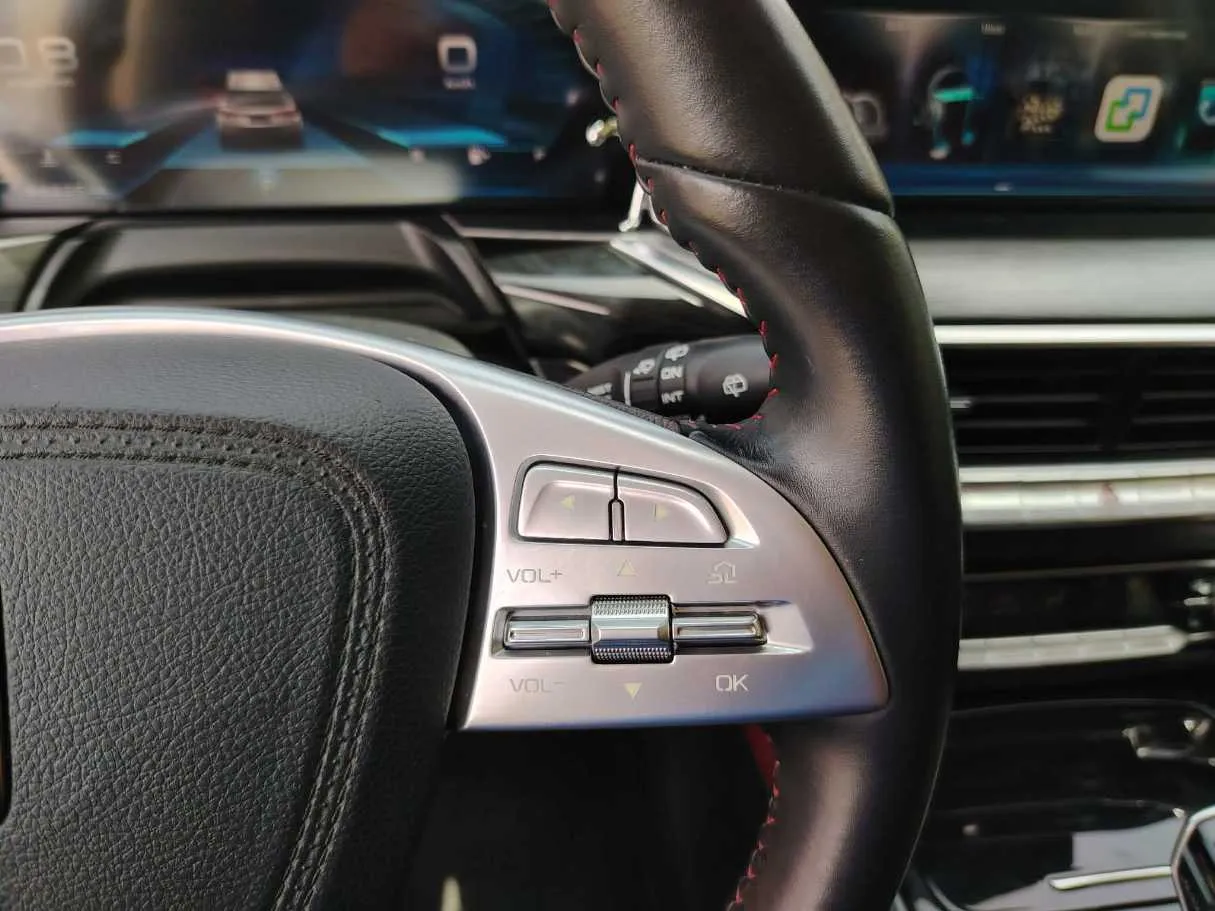 Car image 43