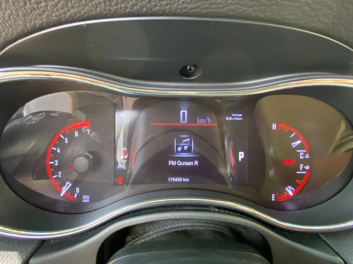 Car image 20