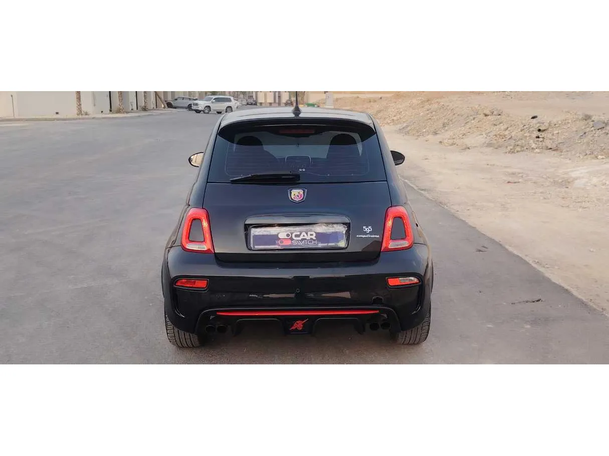 Car image 6