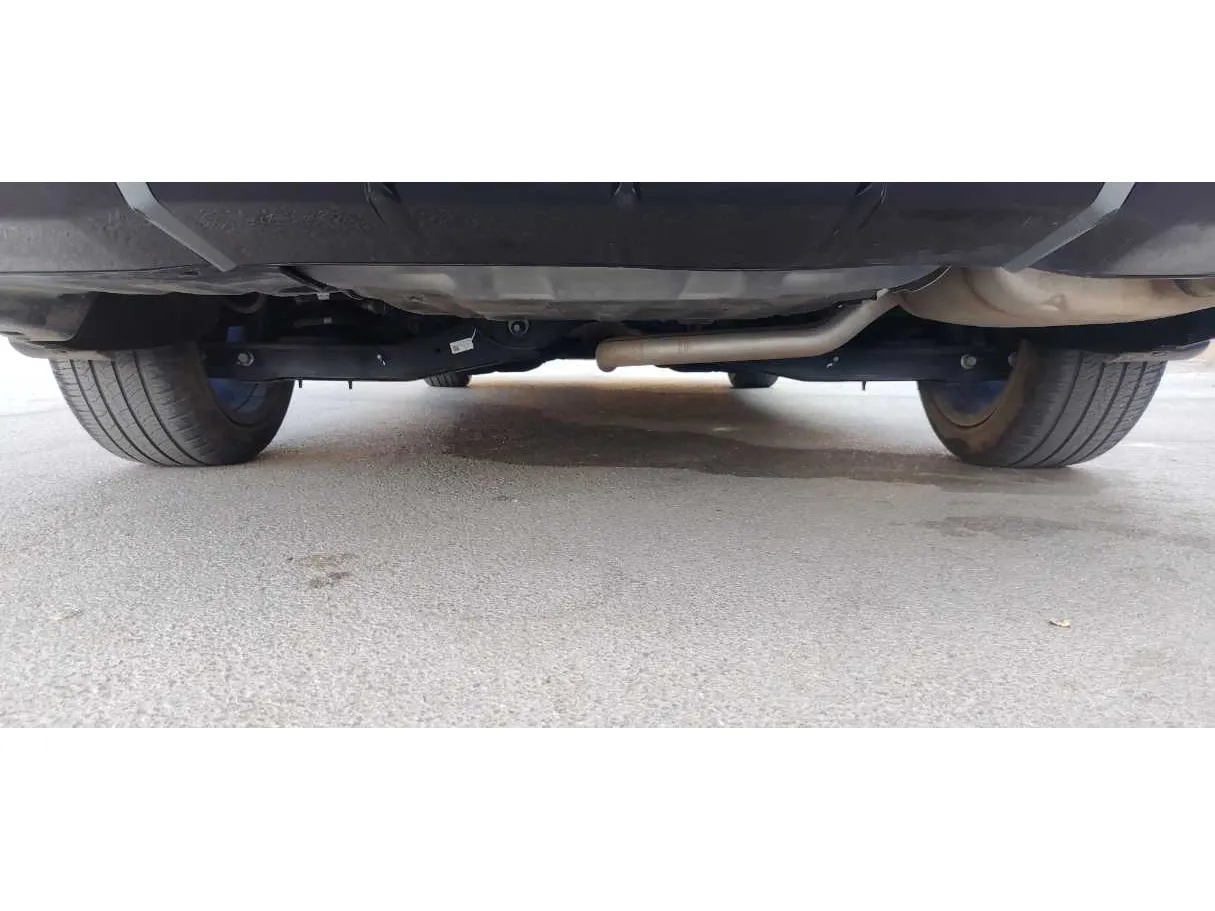 Car image 32