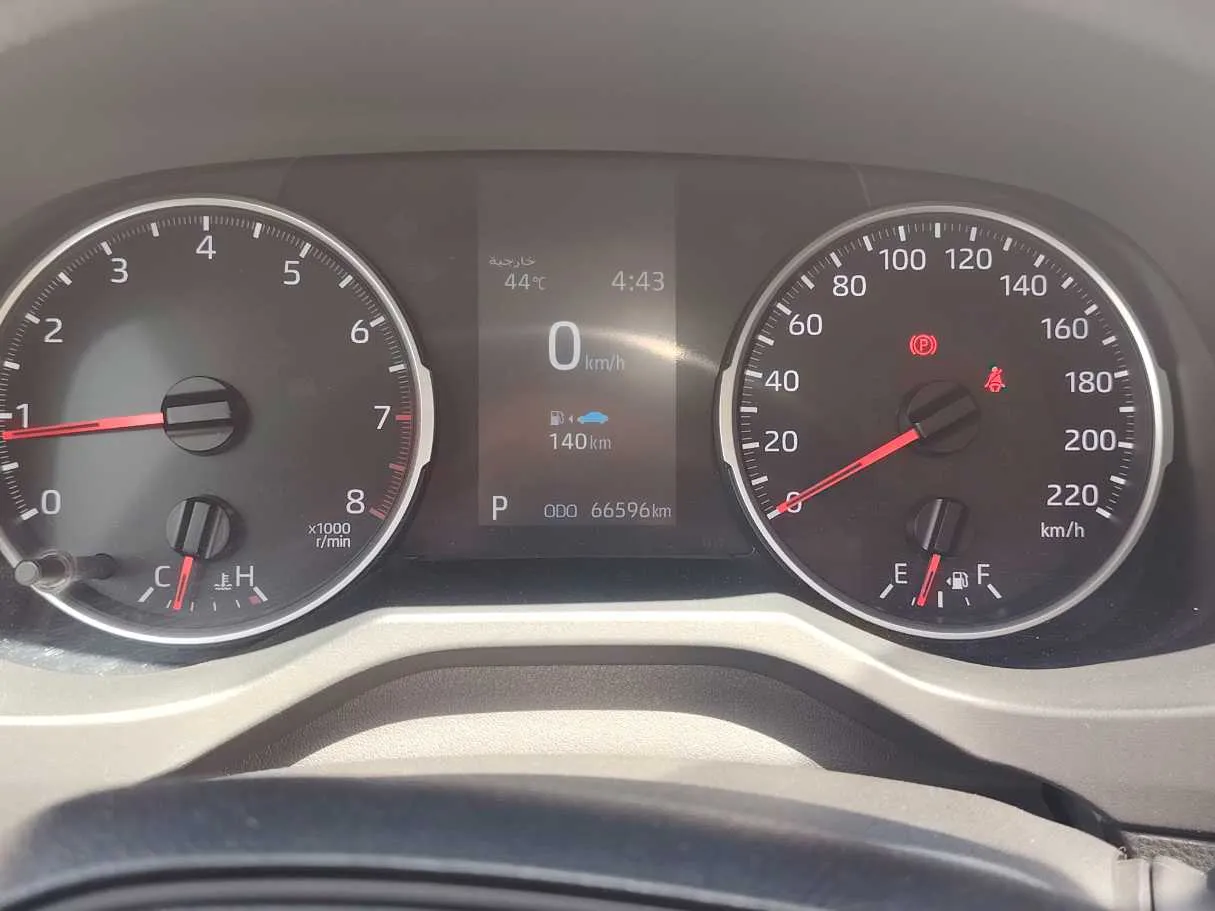Car image 24