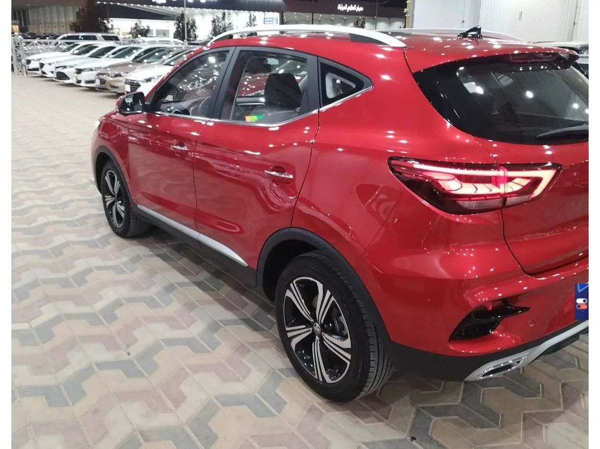 Car image 6