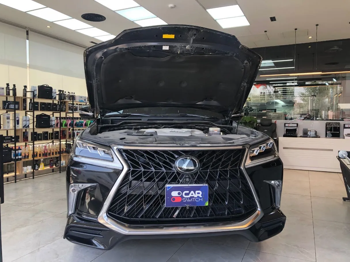 Car image 25