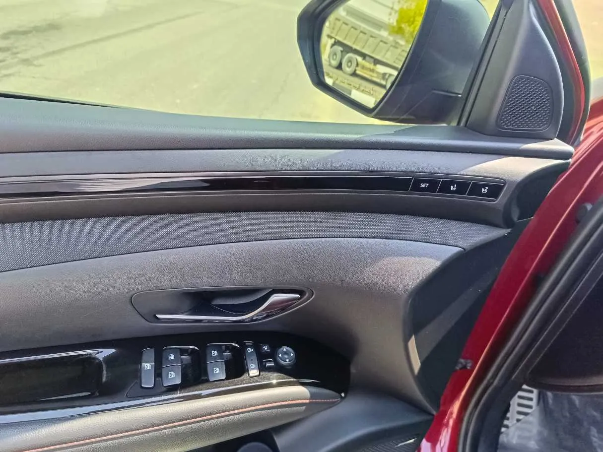 Car image 31