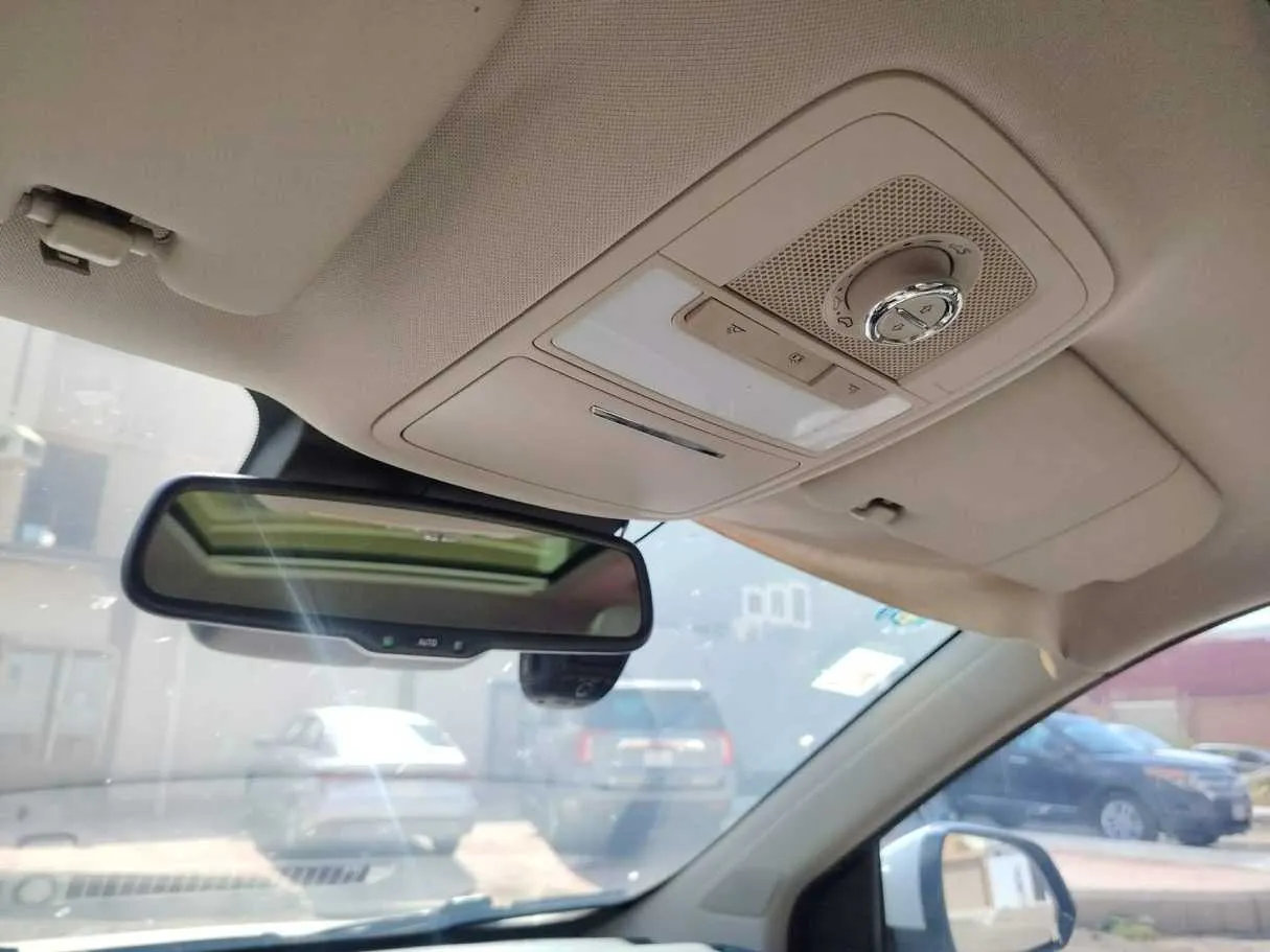 Car image 39