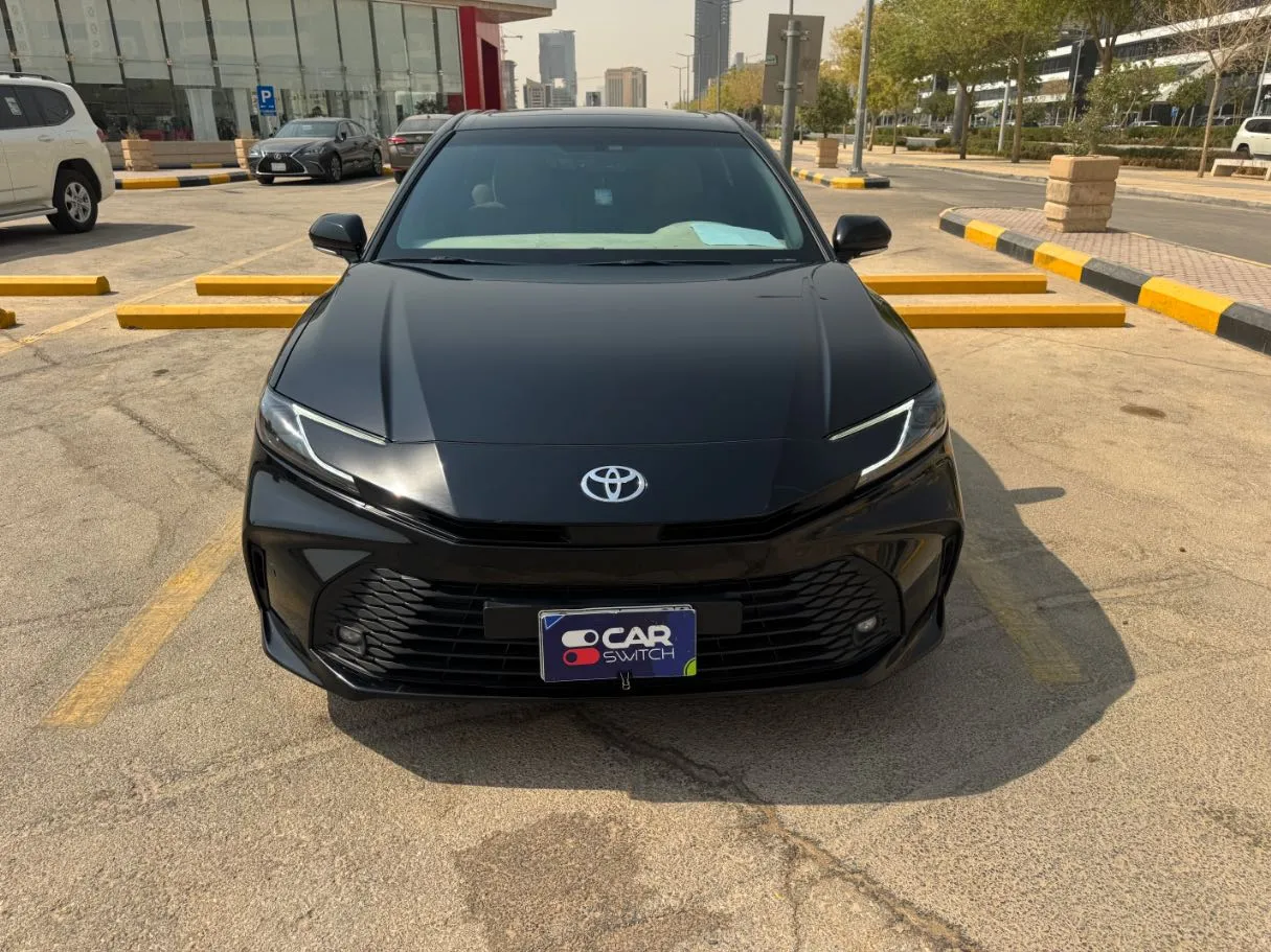 Car image 2