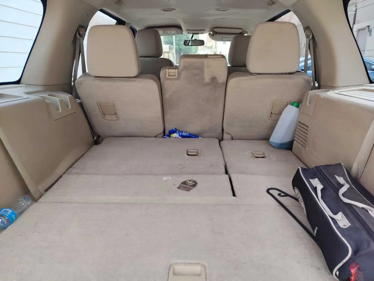 Car image 25