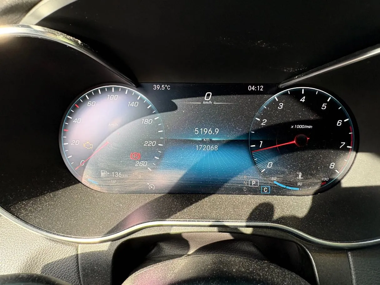 Car image 21