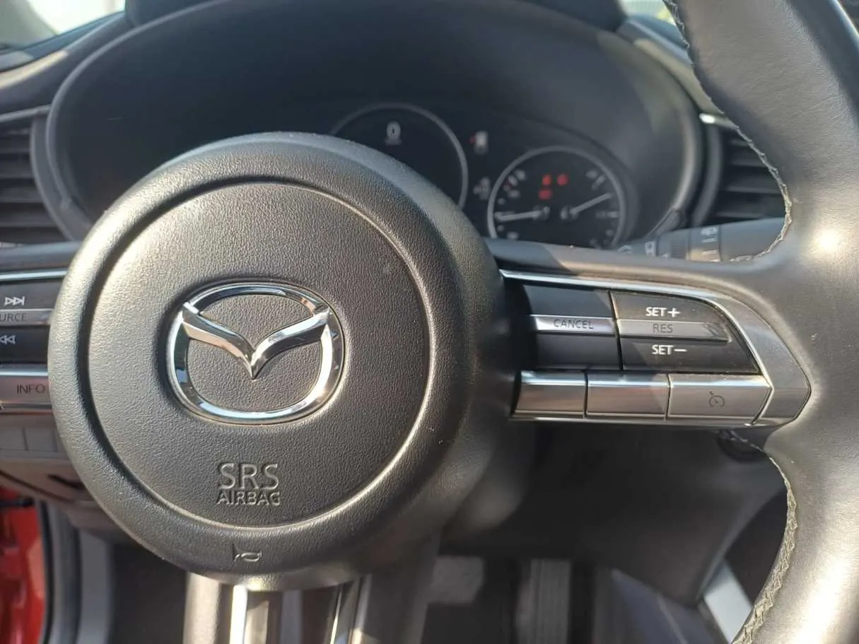 Car image 29