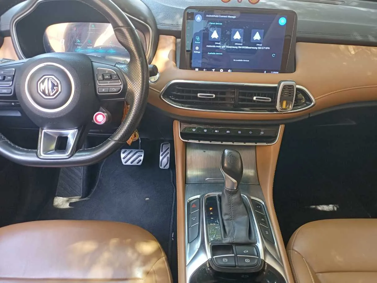 Car image 18