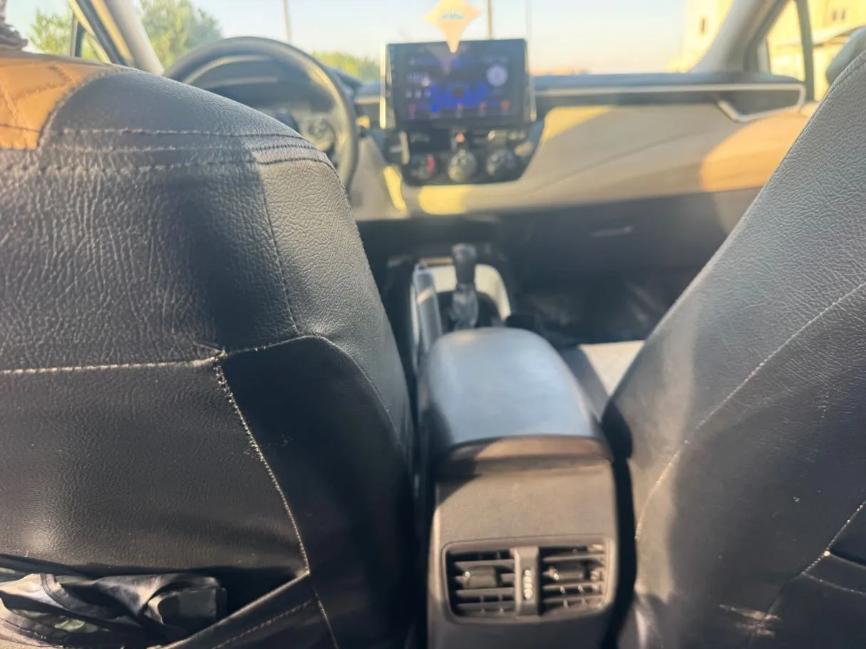 Car image 20