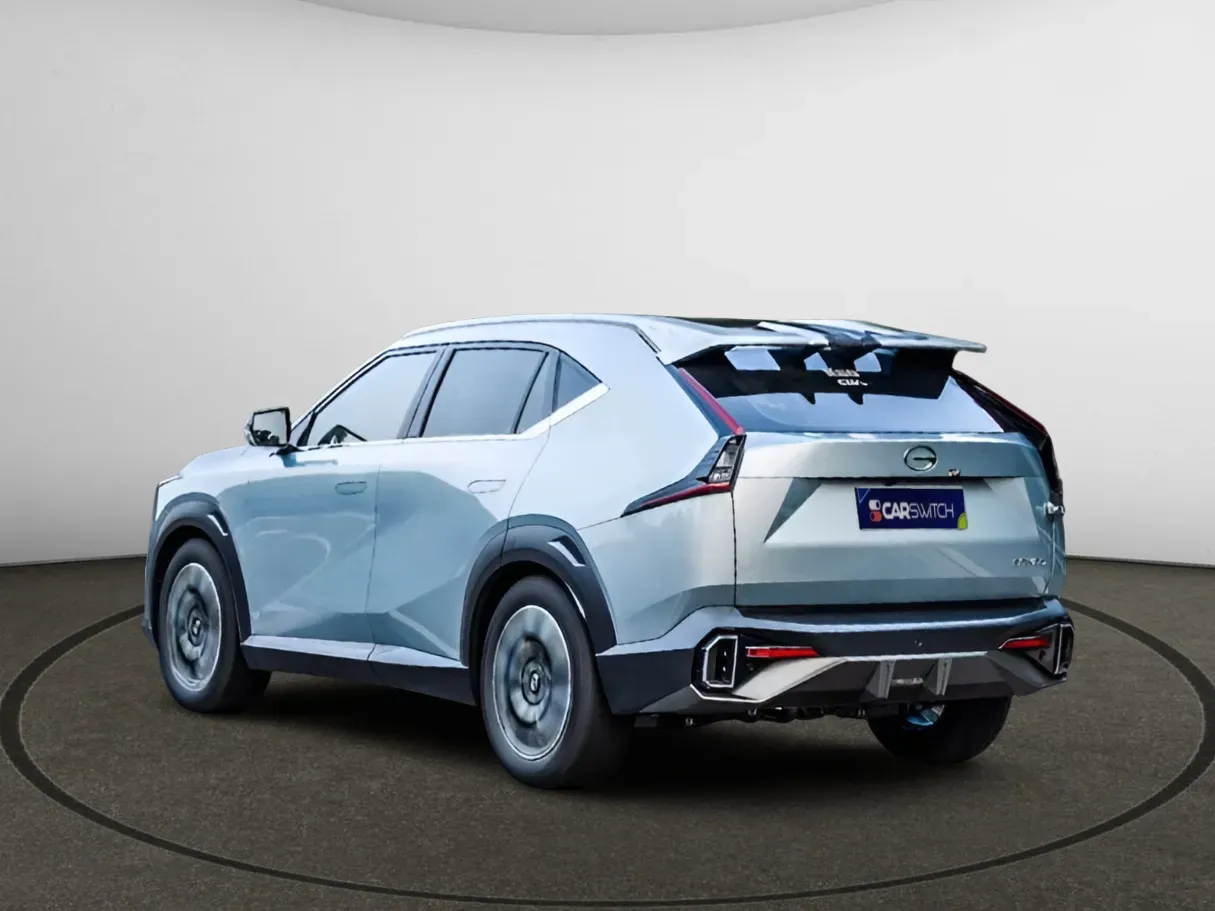 Car image 4