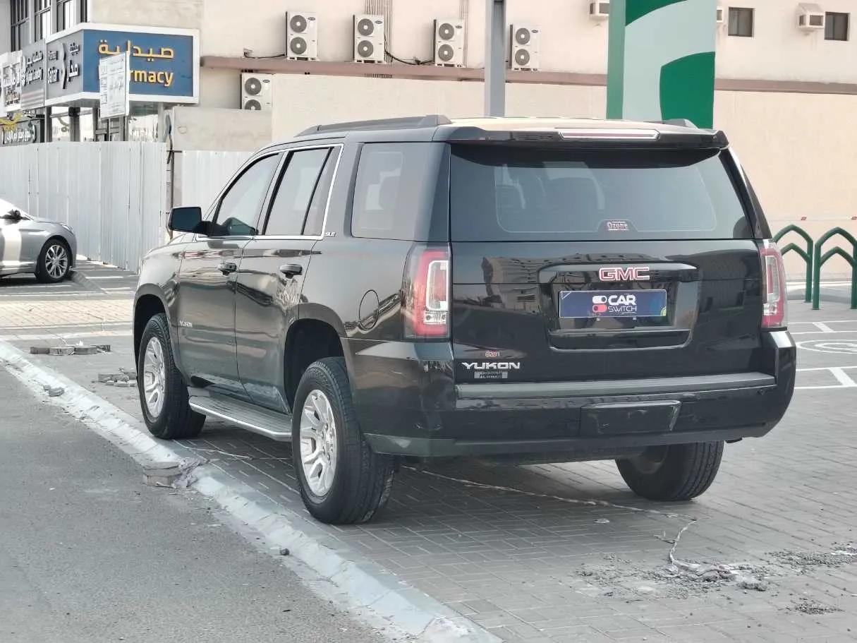 Car image 7