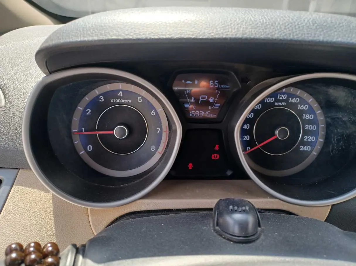 Car image 20