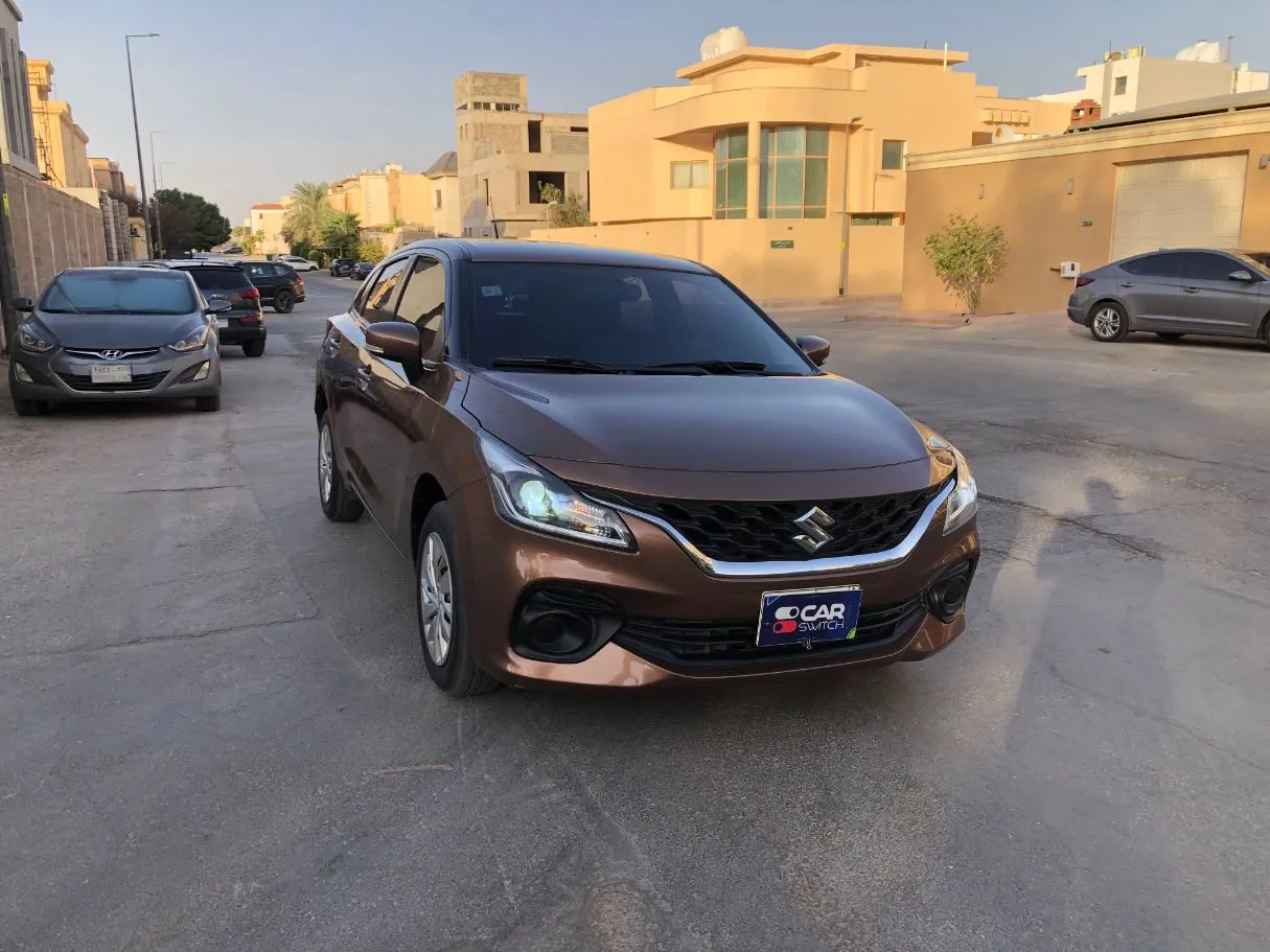 Car image 3