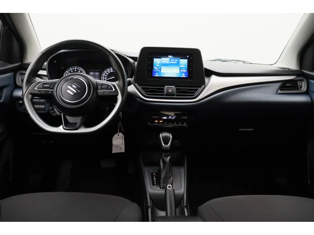 Car image 14
