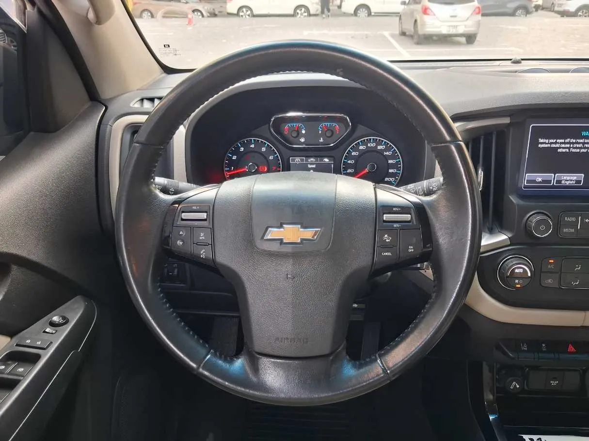 Car image 17