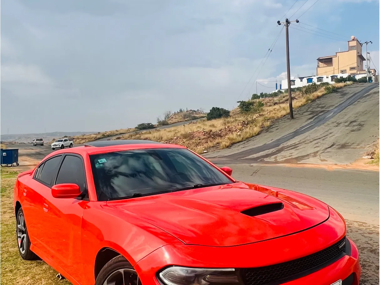 Car image 2