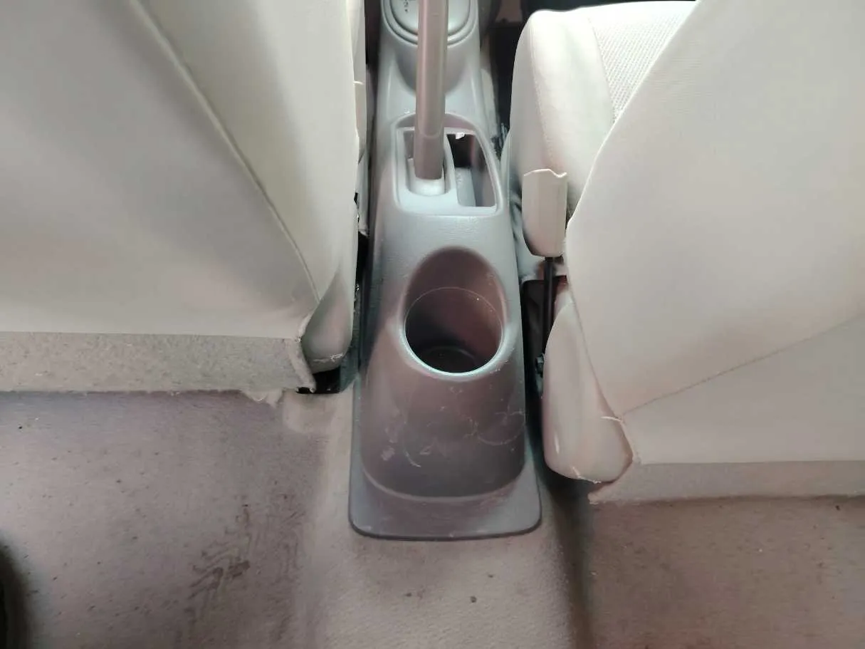 Car image 33