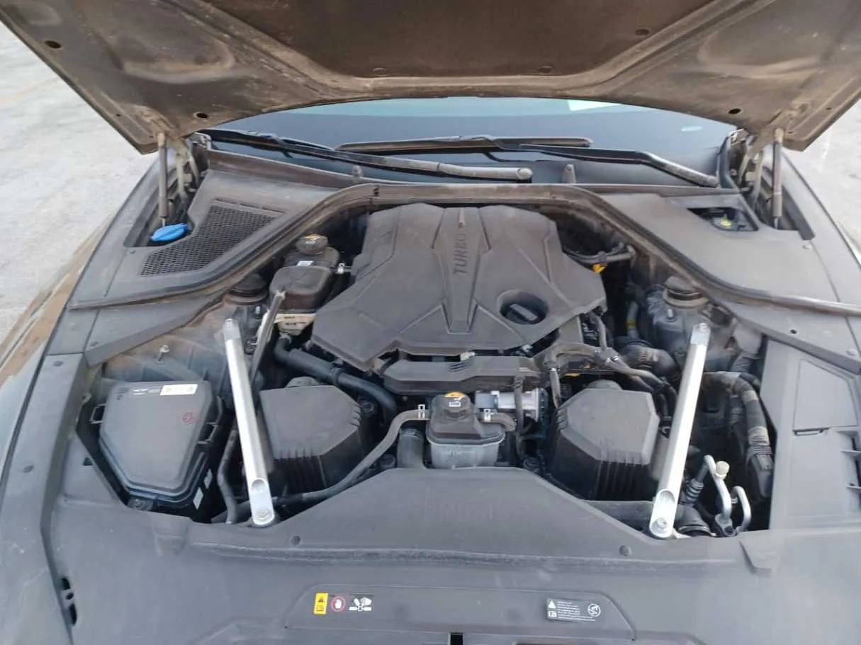 Car image 26