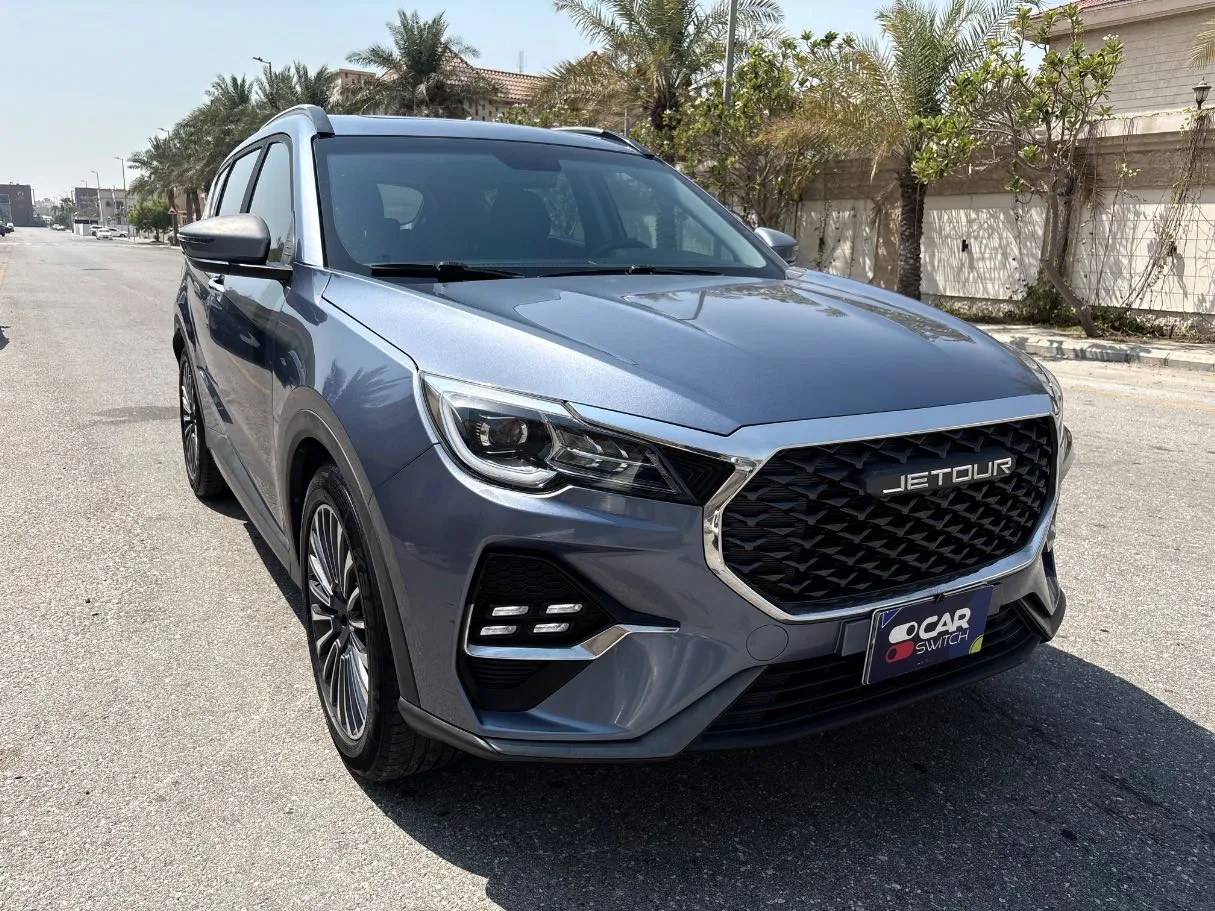 Car image 3