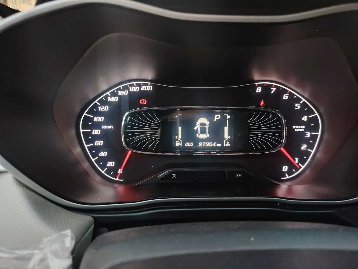Car image 24