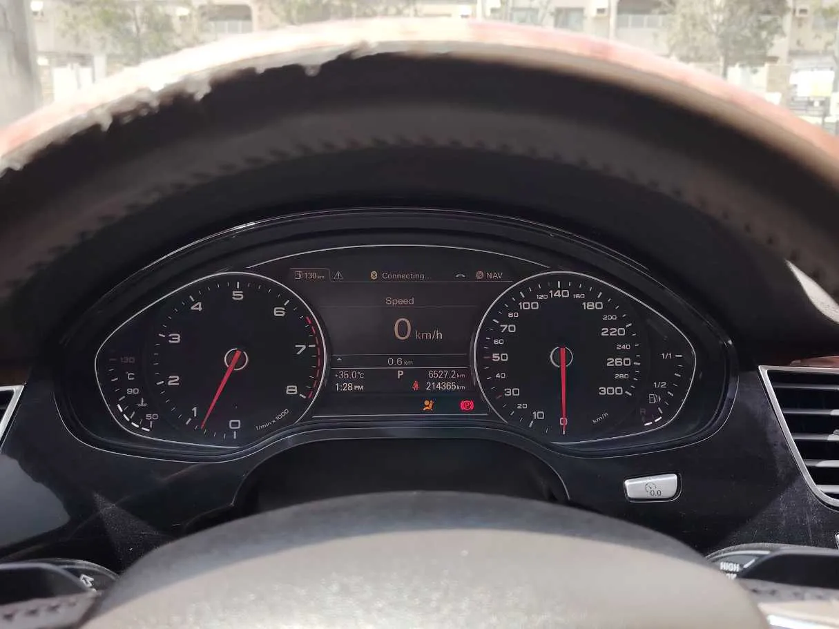 Car image 22