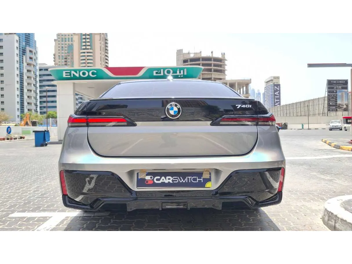 Car image 6