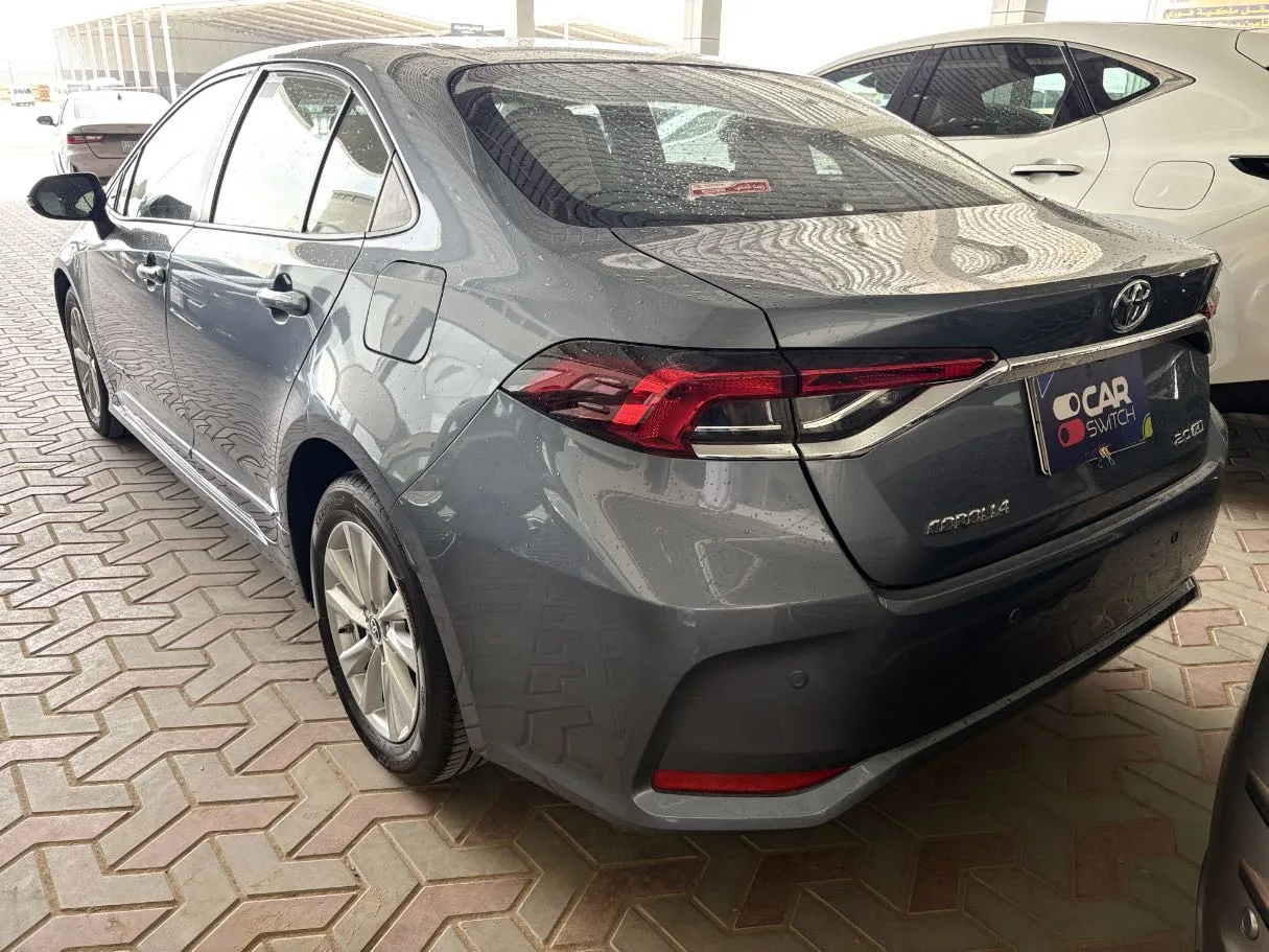 Car image 5