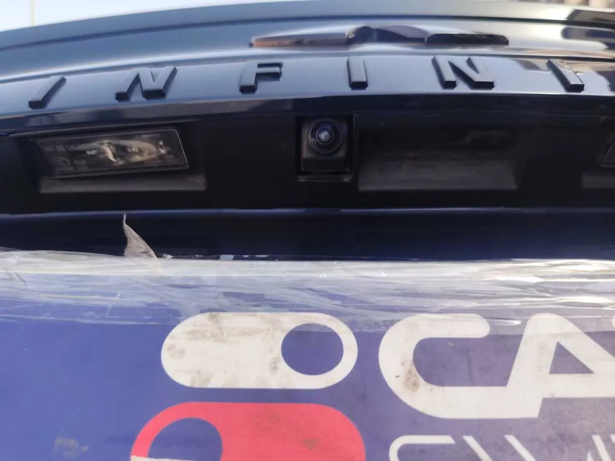 Car image 32