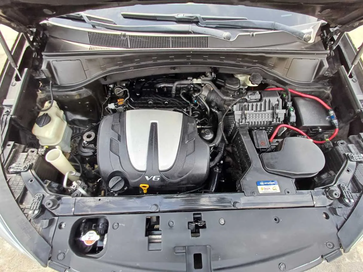 Car image 21