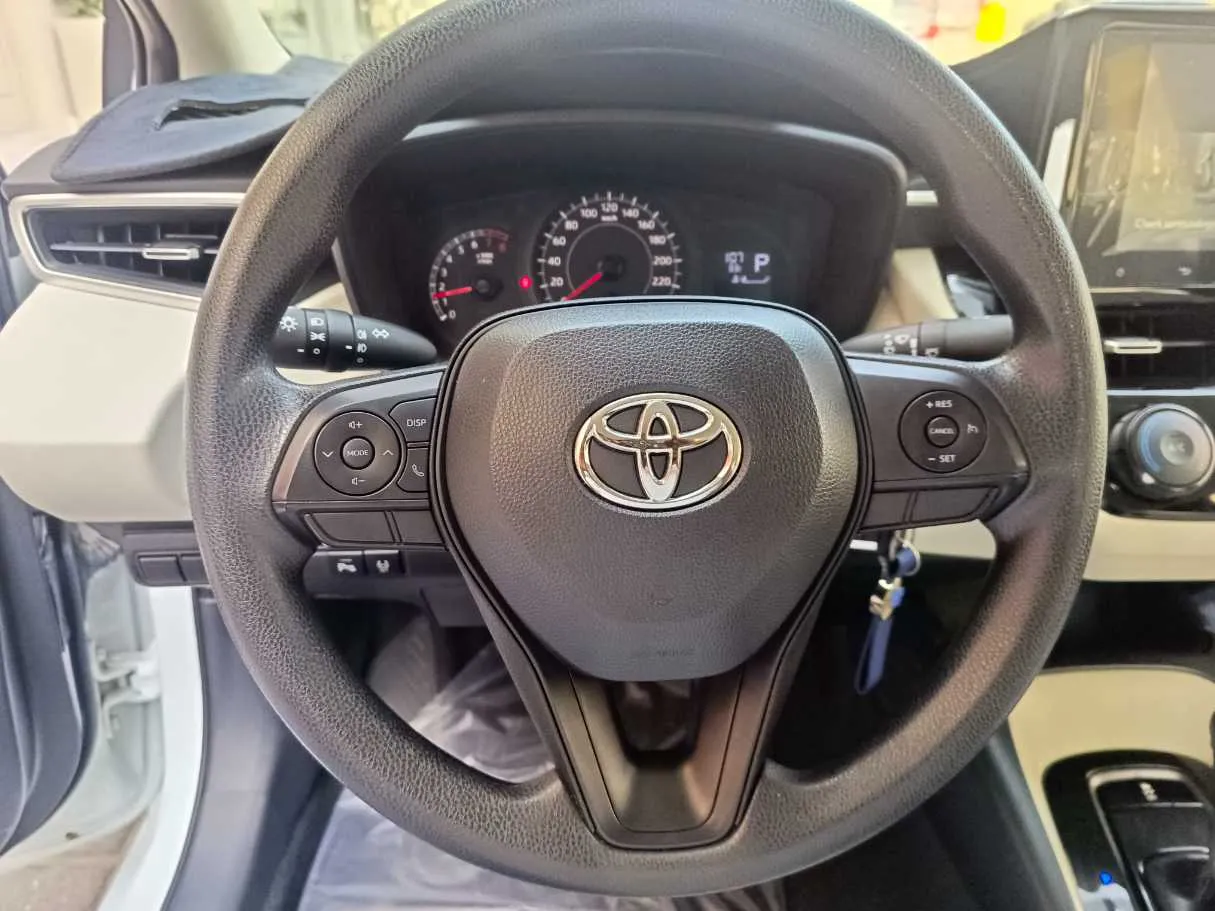Car image 23