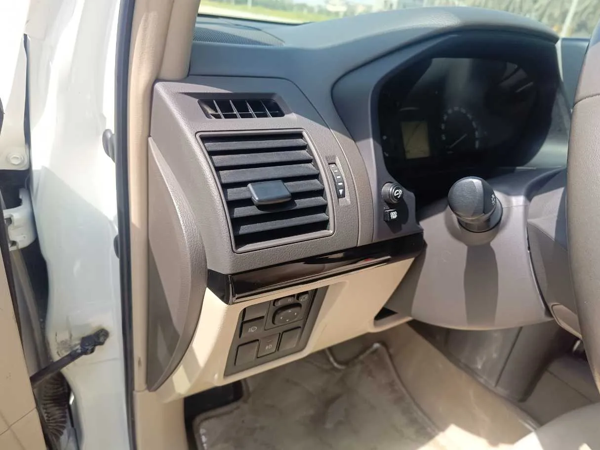 Car image 31