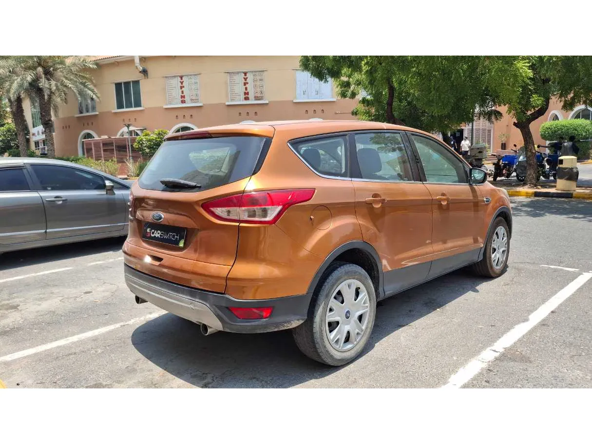 Car image 5