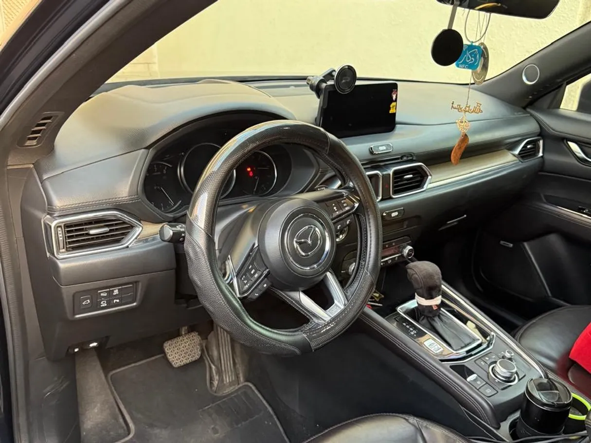 Car image 7