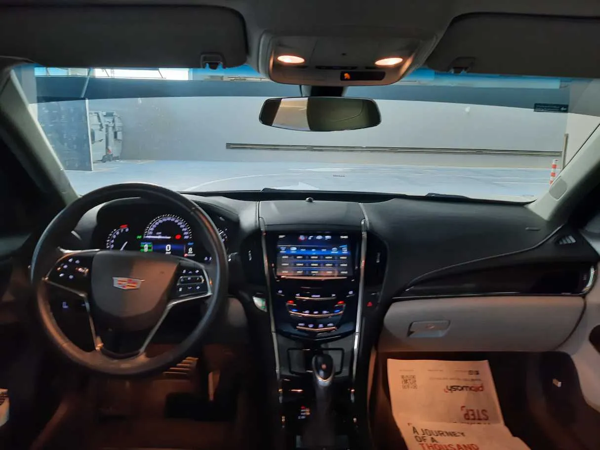 Car image 15