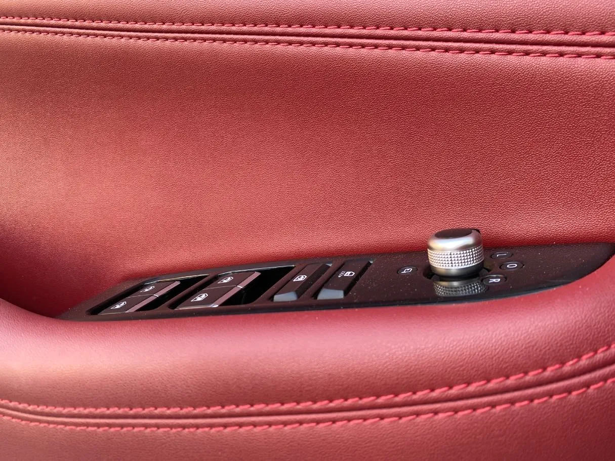 Car image 29