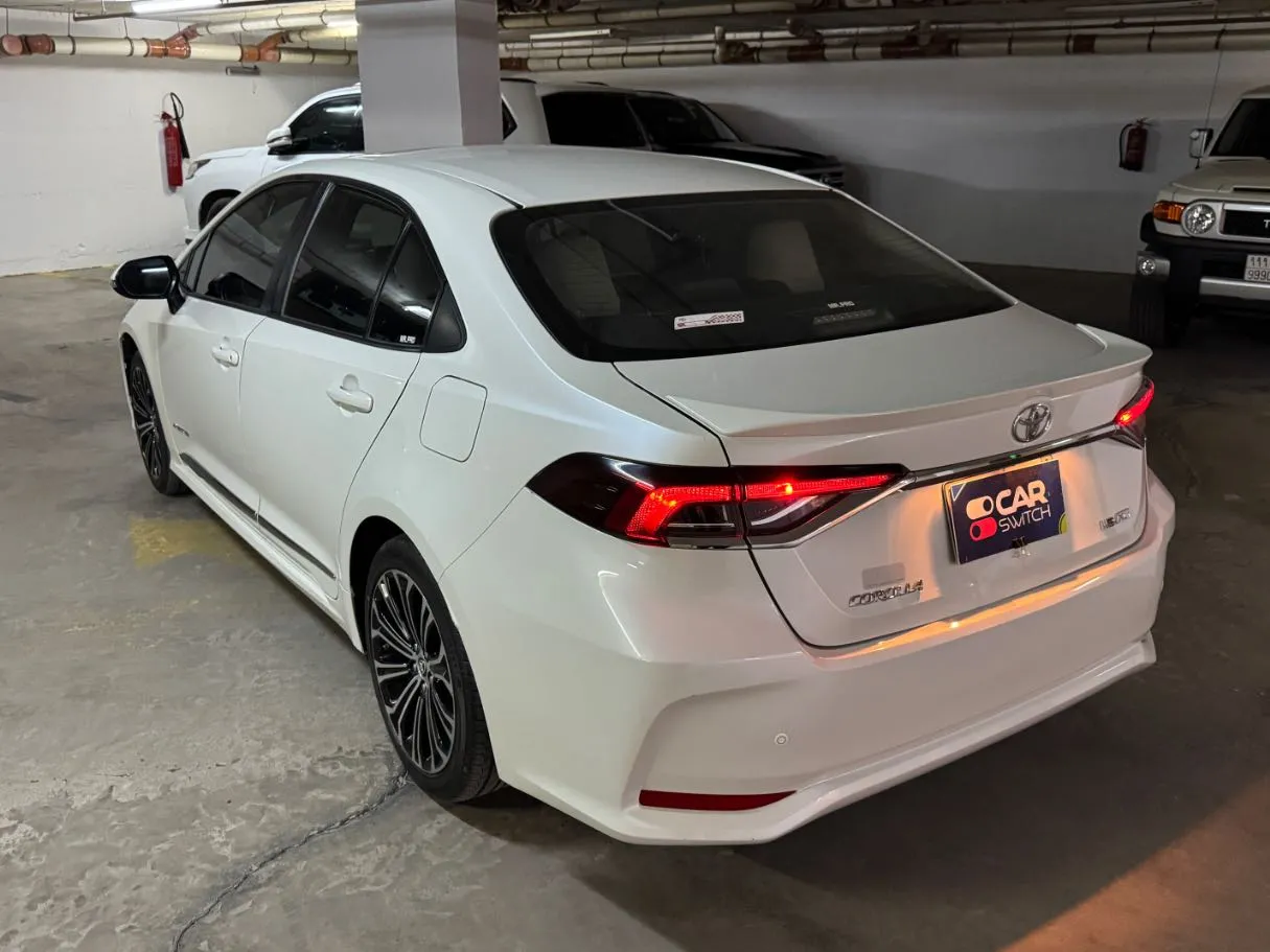 Car image 7